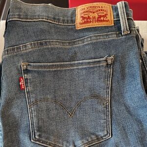Levi's Classic Indigo Jeans